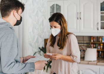 COVID Antiviral Can Prevent Household Contacts From Catching Virus