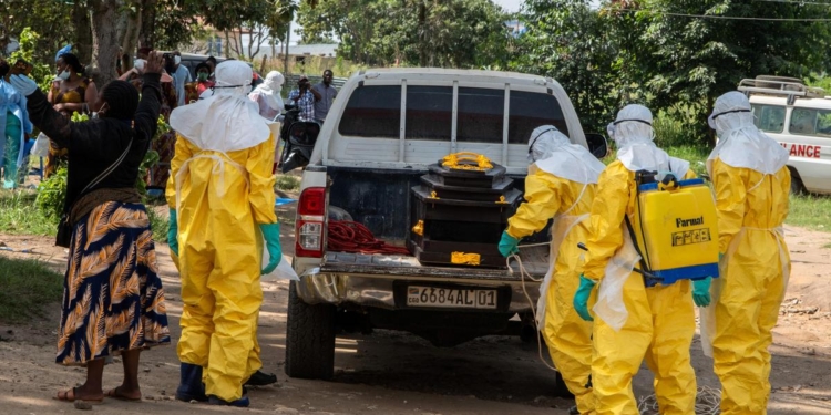 Canada imposes Ebola-related travel ban, Bahamas to increase screening