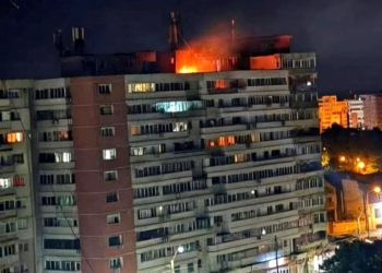 Drone hits Romania apartment block during Russian attack on neighboring Ukraine