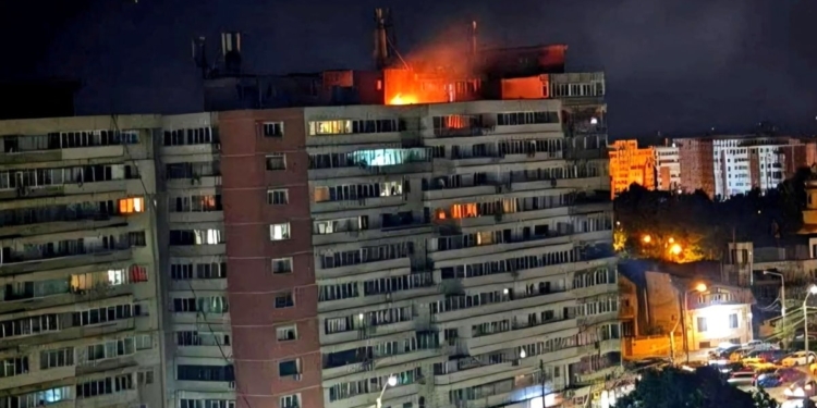 Drone hits Romania apartment block during Russian attack on neighboring Ukraine