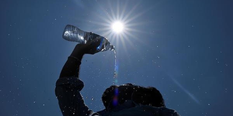 Experts urge hydration, awareness to prevent heat-related illnesses