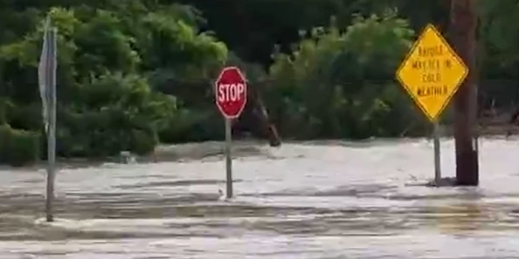 Flash flooding kills at least one person in Texas