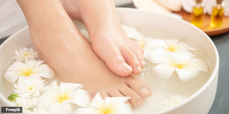 foot soaking, stroke, japanese, japanese stroke secret