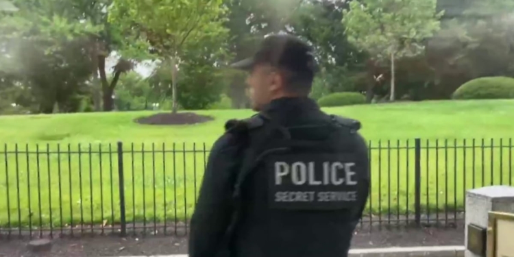 Gunshots heard near White House