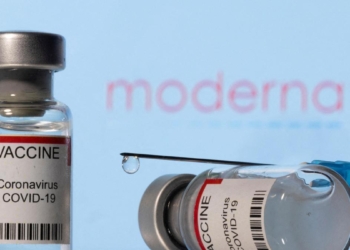Moderna's mRNA flu vaccine outperforms standard shot in late-stage trial