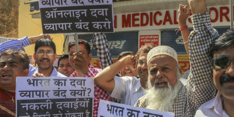 More than 15L chemists, druggists to observe strike on May 20 against online medicine sale: AIOCD