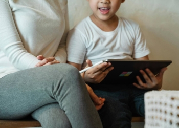 Mothering in the digital age