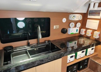 Roving showroom bus brings lighting, power solutions to consumers