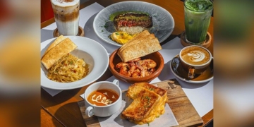 Southies, take note! Dine in at Hai Chix & Steaks, get free drink at Cooper&acirc;s Westgate