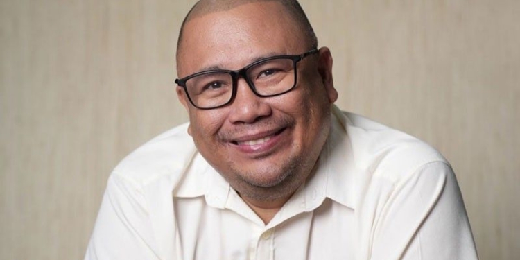 Tatung Sarthou turns philosophical on Filipino back kitchens in new book
