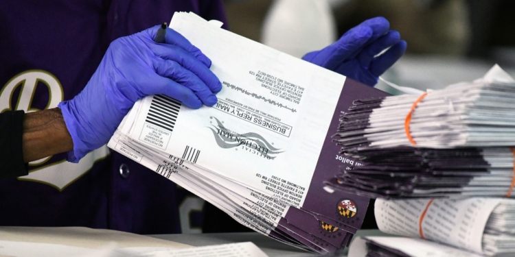 Trump calls for DOJ investigation after mail ballot error in Maryland