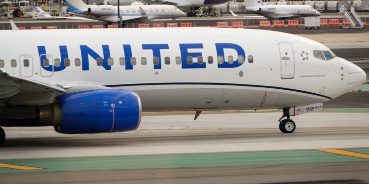 United Airlines plane diverted and ‘unruly passenger’ detained after in-flight incident