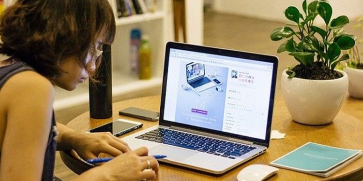 Work-from-home tips: Managing availability, tagging and clear comms
