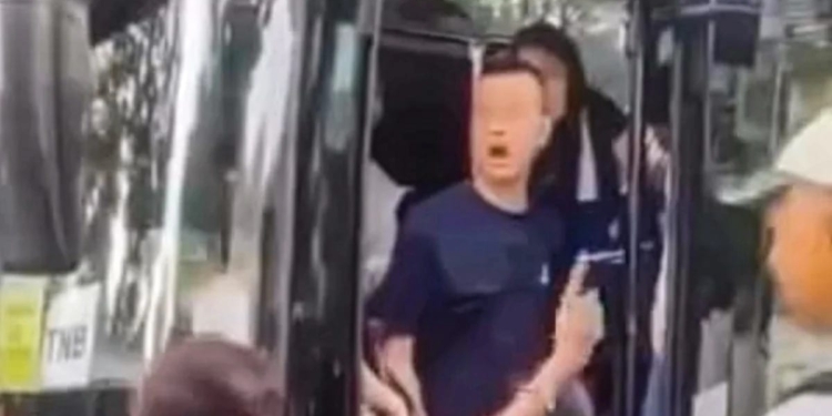 Hong Kong principal who swore at Singapore security guards resigns, apologises